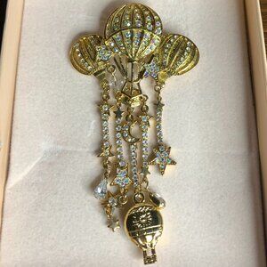 Kirks Folly Hot Air Balloon Brooch